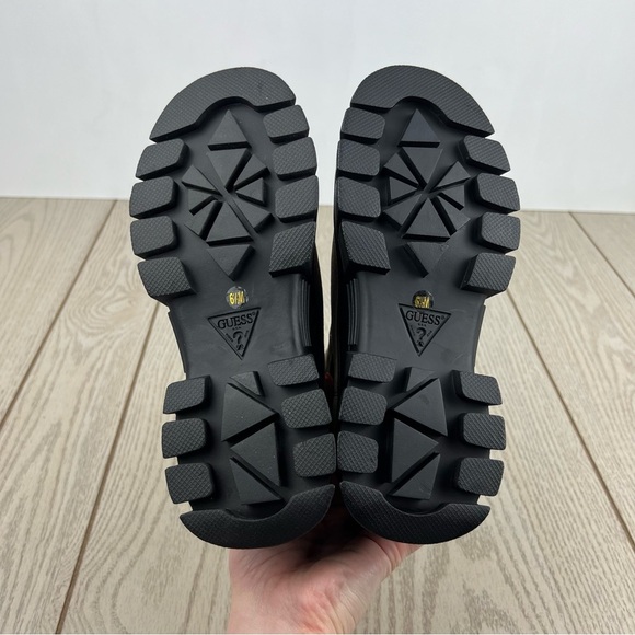 GUESS Women's Hensly Lug Sole Side Gore Chelsea Booties 6.5M Light Brown $99 - Picture 6 of 7